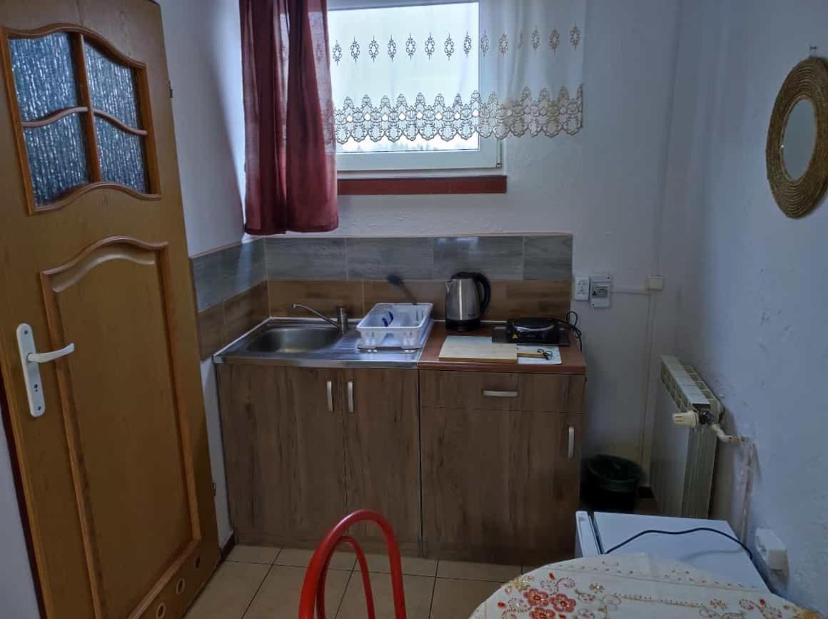 Motel Korona Замосць Экстерьер фото